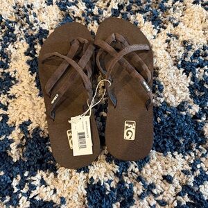 Teva Brown Crisscross Sandals - Women’s Size 9 - Teva Mush - NWT